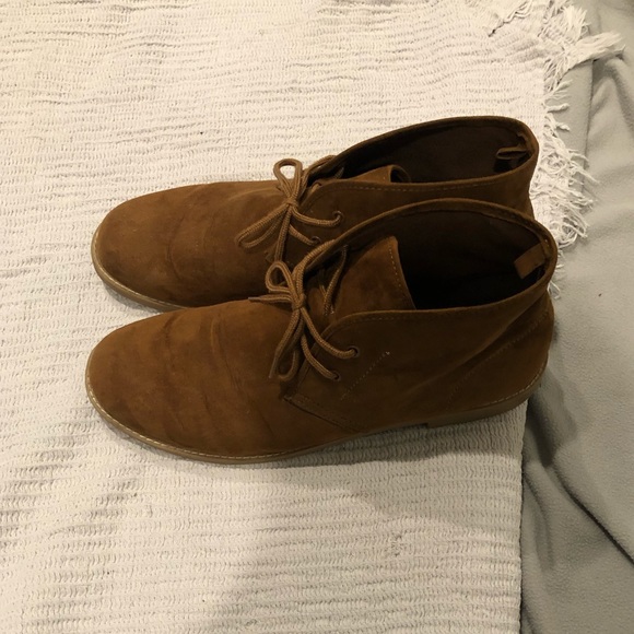 gap chukka boots